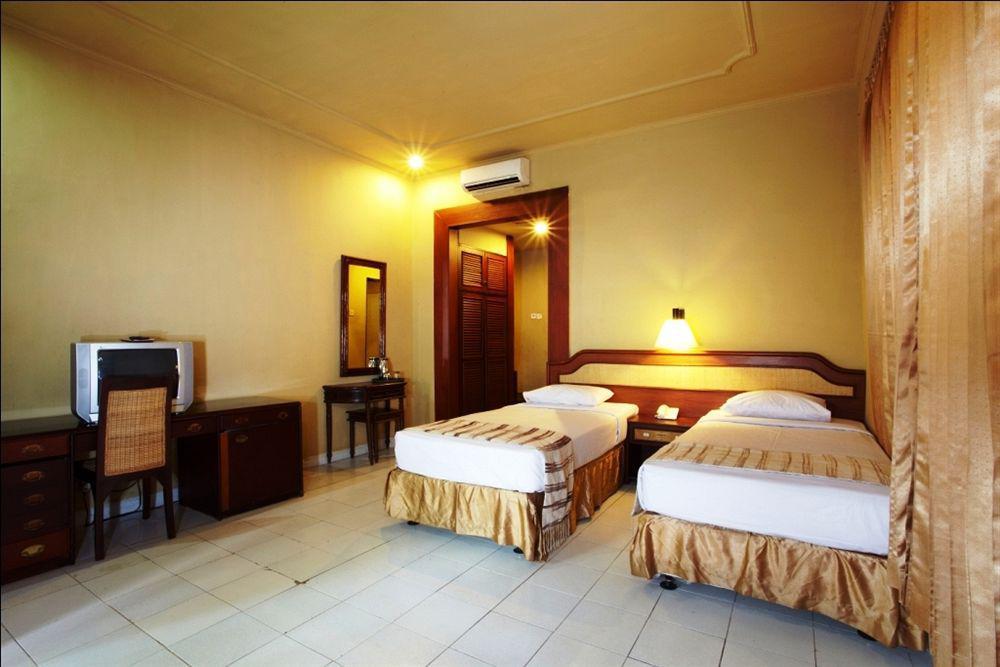 Champlung Mas Hotel Legian Rom bilde
